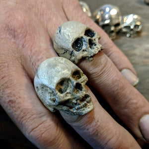 Decayed Skull Ring